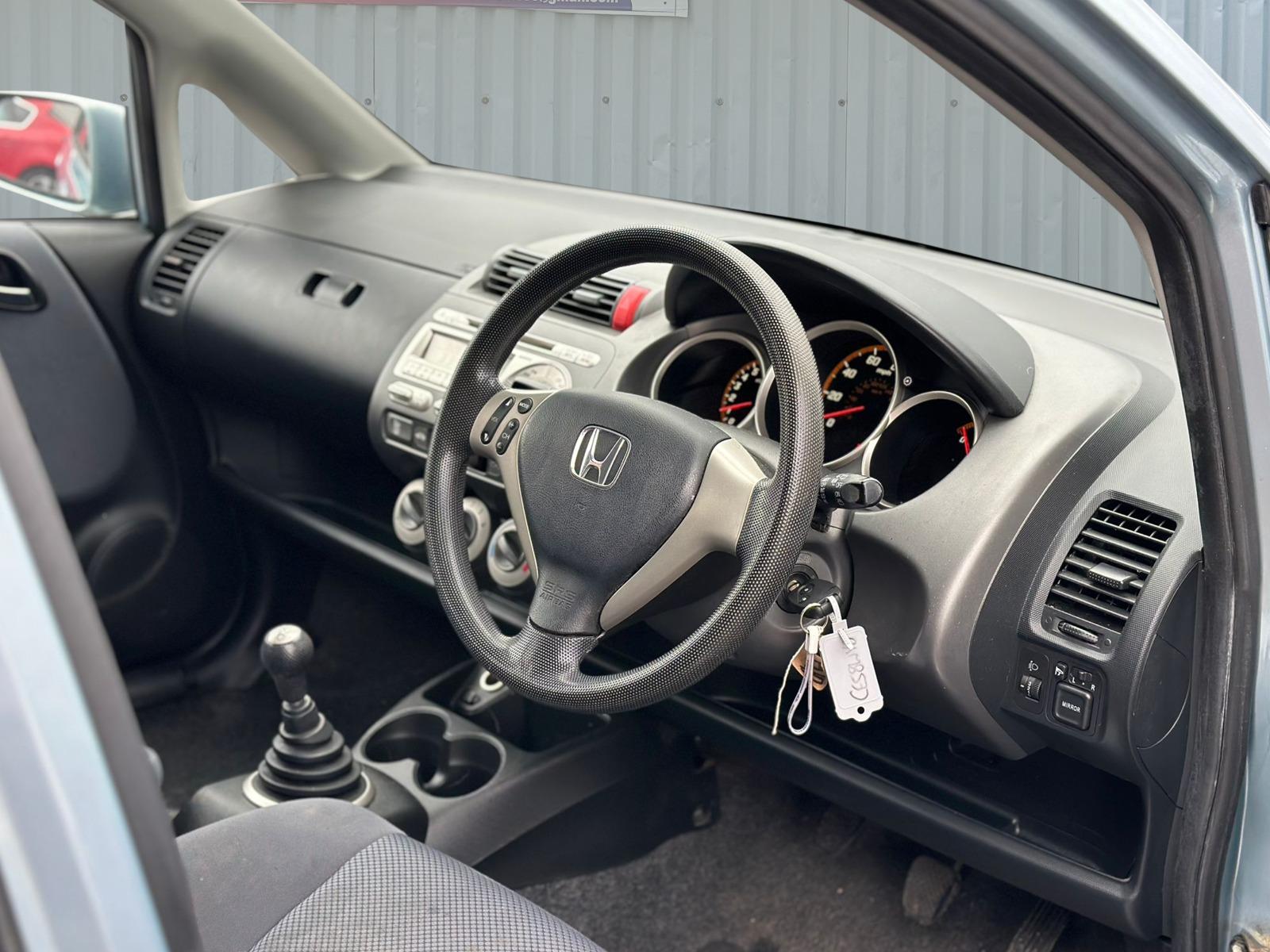 Honda Jazz 1.4 i-DSI SE Hatchback 5dr Petrol Manual (137 g/km, 82 bhp)