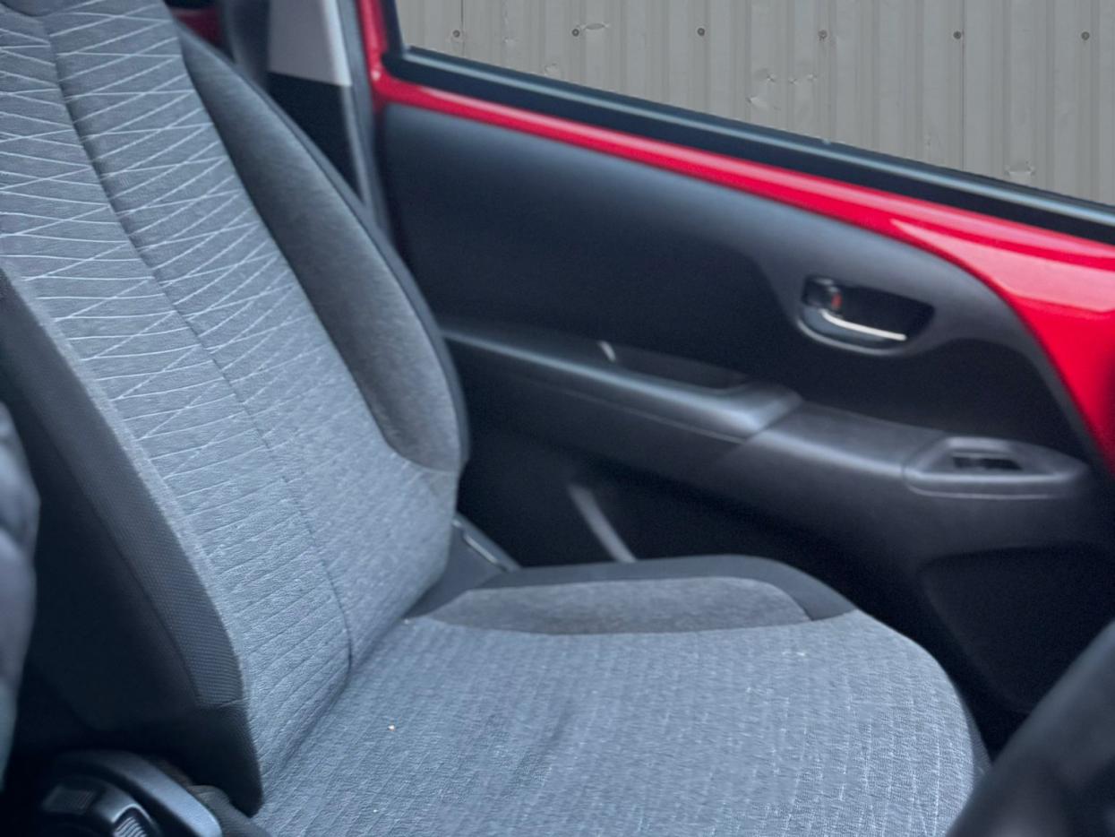 Citroen C1 1.0 VTi Flair Hatchback 5dr Petrol ETG5 Euro 5 (Euro 5) (68 ps)