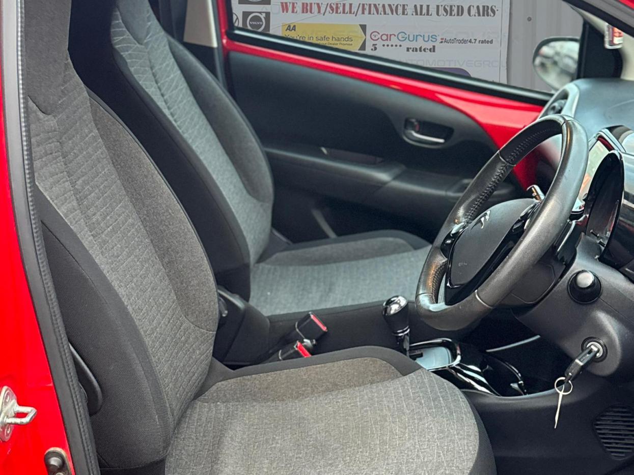 Citroen C1 1.0 VTi Flair Hatchback 5dr Petrol ETG5 Euro 5 (Euro 5) (68 ps)