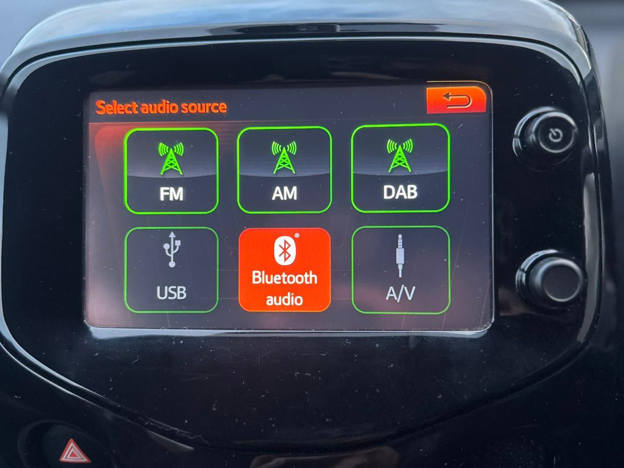 Citroen C1 1.0 VTi Flair Hatchback 5dr Petrol ETG5 Euro 5 (Euro 5) (68 ps)