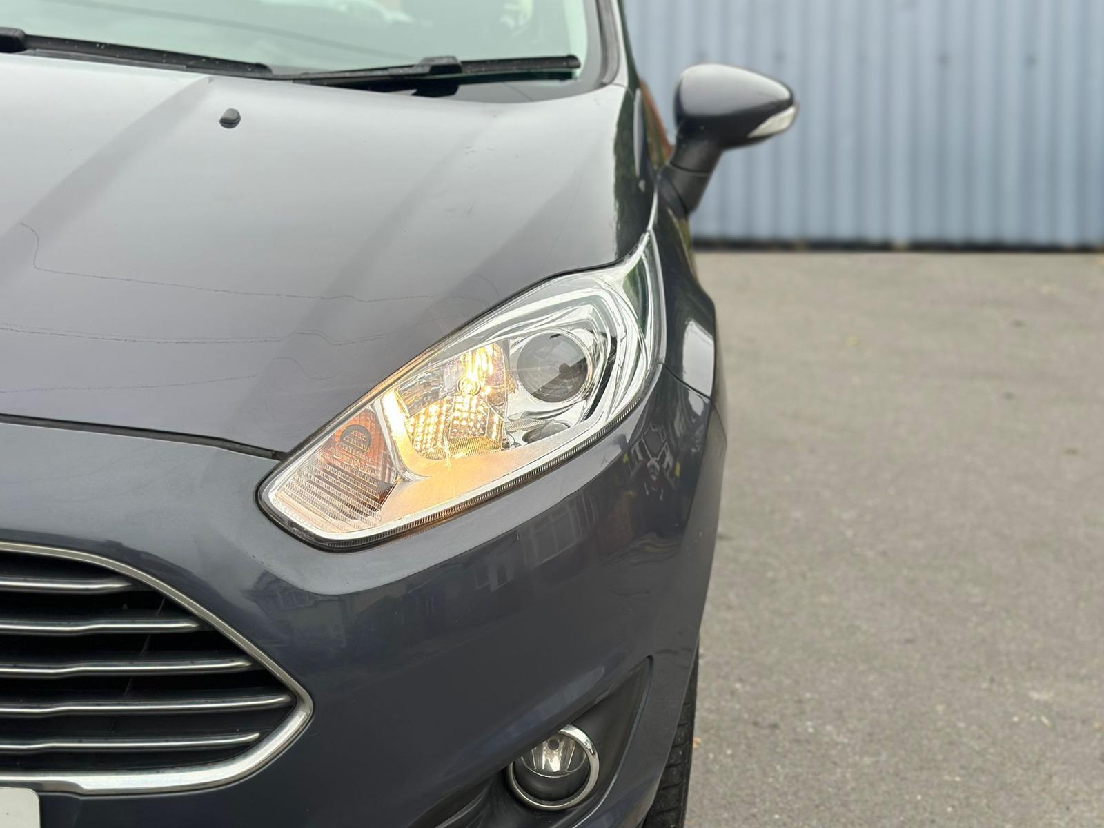 Ford Fiesta 1.0T EcoBoost Zetec Hatchback 3dr Petrol Manual Euro 5 (s/s) (100 ps)