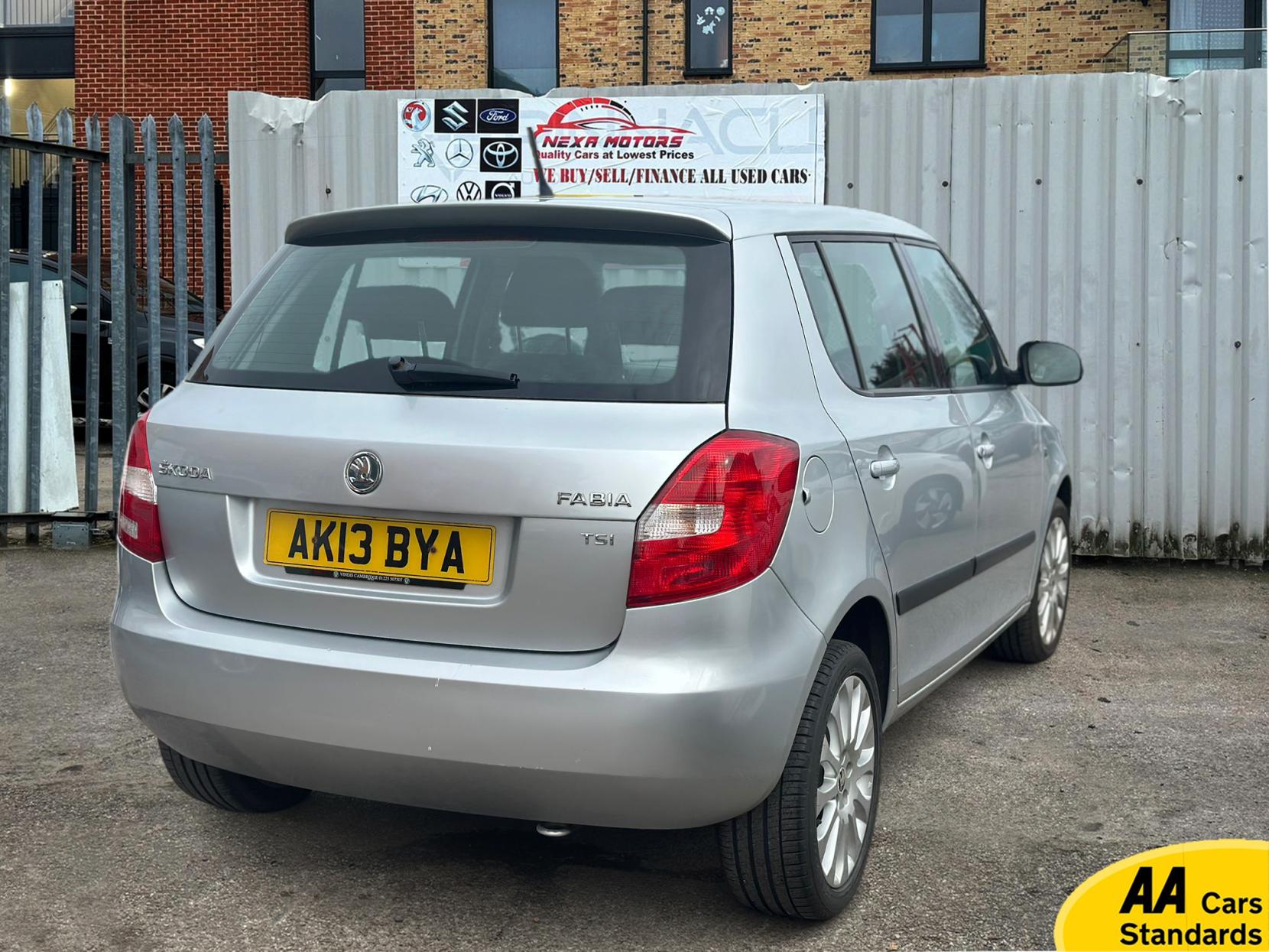 Skoda Fabia 1.2 TSI Elegance Hatchback 5dr Petrol DSG Euro 5 (105 ps)