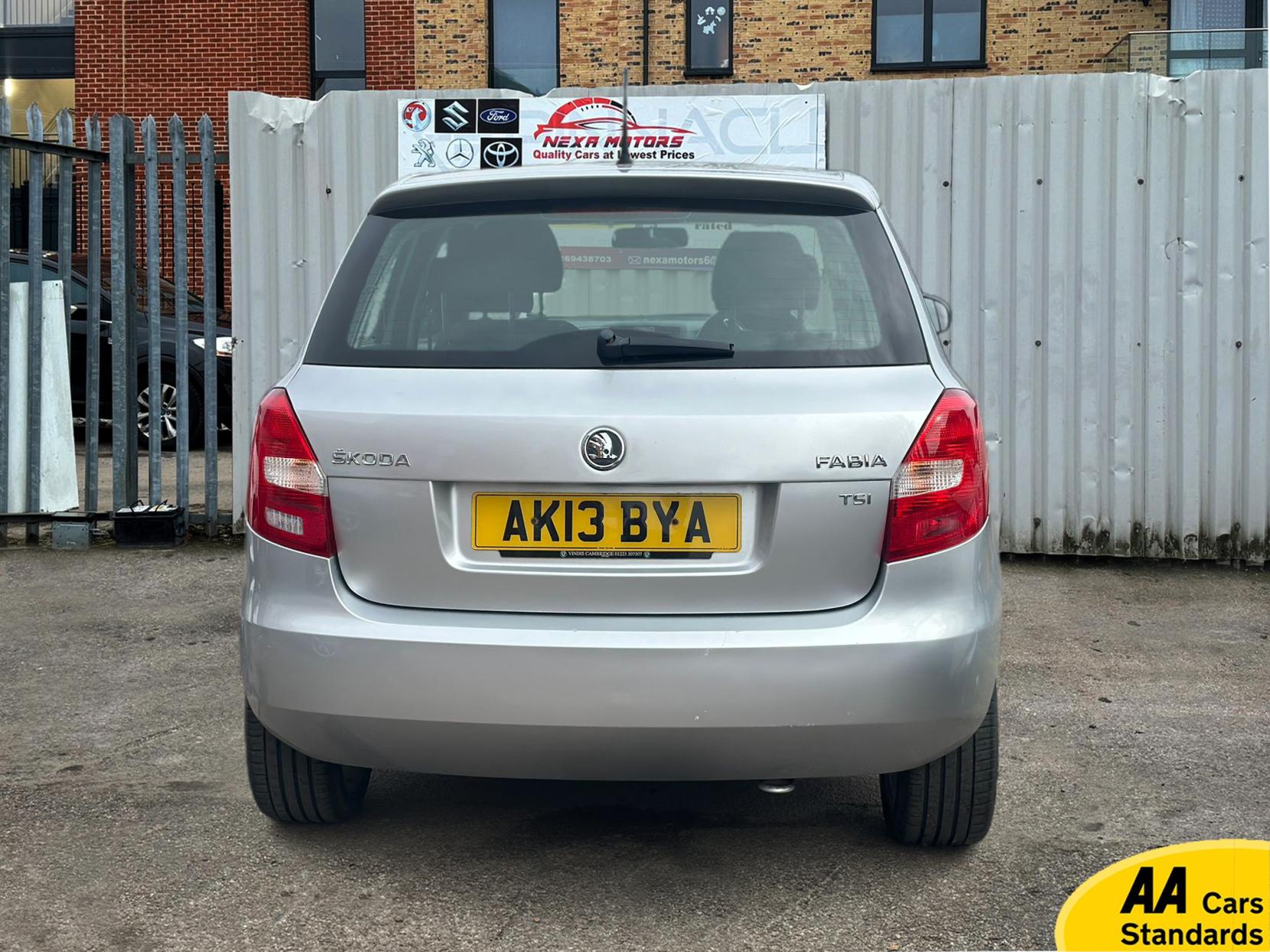 Skoda Fabia 1.2 TSI Elegance Hatchback 5dr Petrol DSG Euro 5 (105 ps)