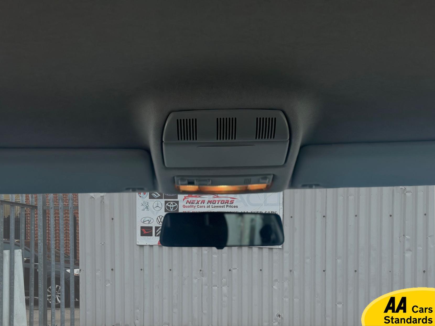 Skoda Fabia 1.2 TSI Elegance Hatchback 5dr Petrol DSG Euro 5 (105 ps)