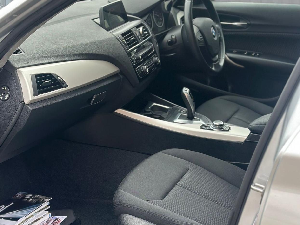 Skoda Fabia 1.2 TSI Elegance Hatchback 5dr Petrol DSG Euro 5 (105 ps)