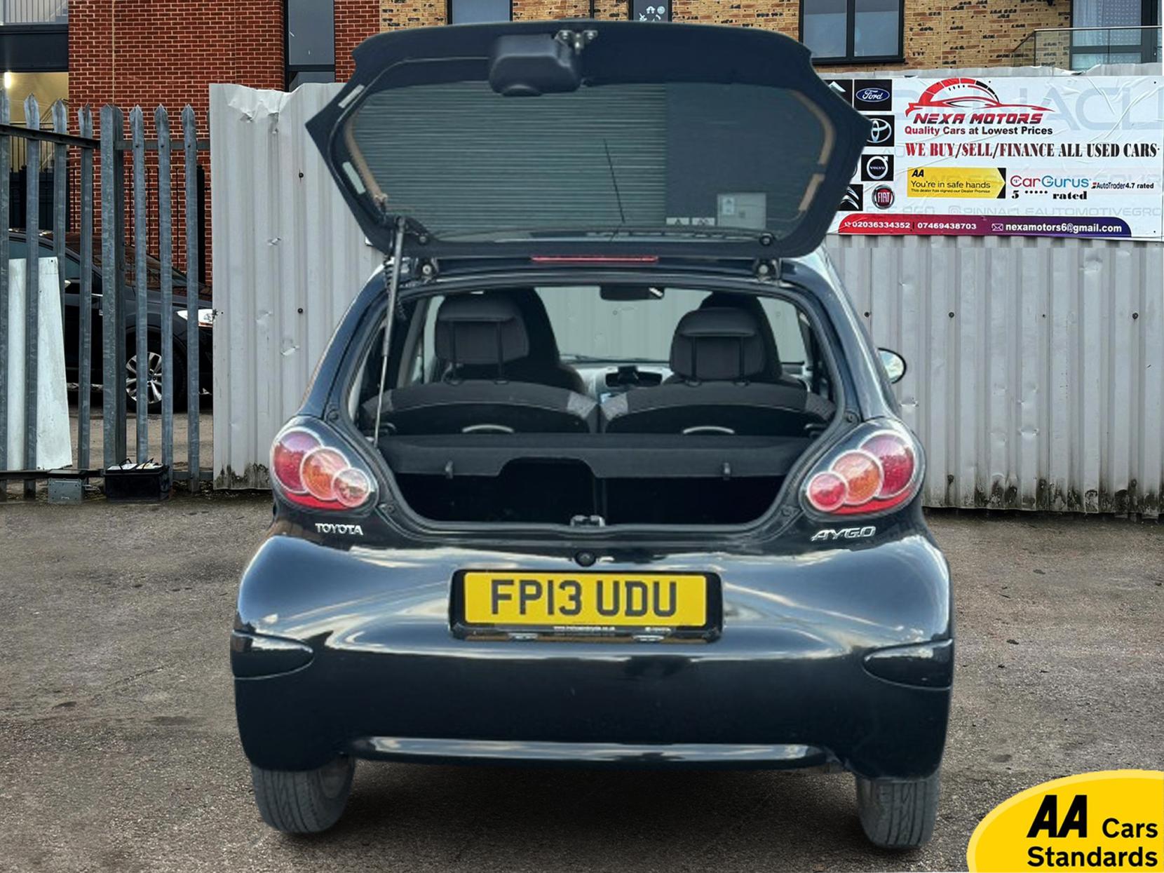 Toyota AYGO 1.0 VVT-i Fire Hatchback 5dr Petrol MultiMode Euro 5 (a/c) (67 ps)