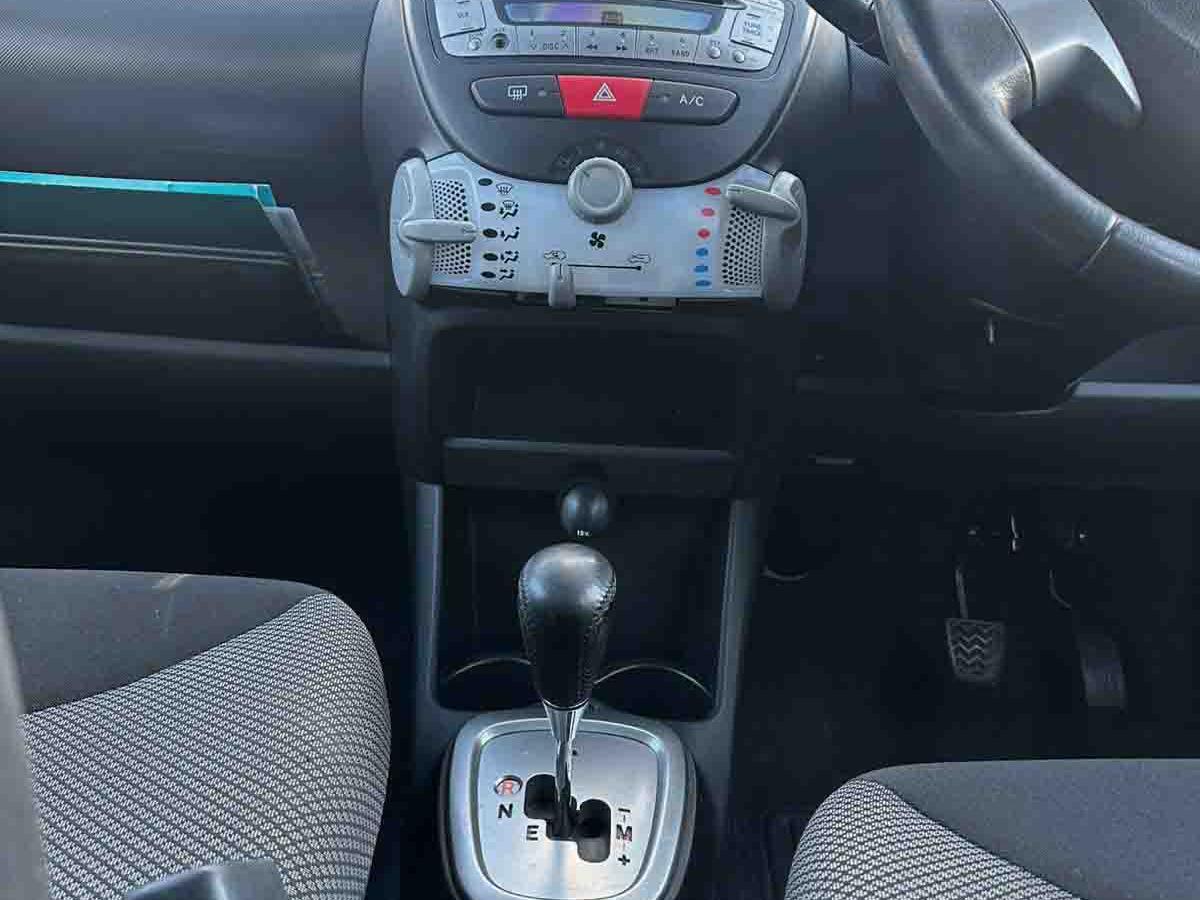 Toyota AYGO 1.0 VVT-i Fire Hatchback 5dr Petrol MultiMode Euro 5 (a/c) (67 ps)