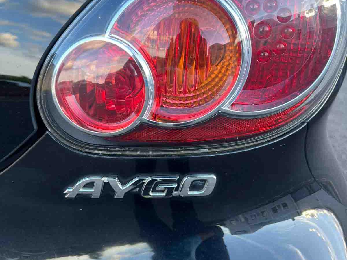 Toyota AYGO 1.0 VVT-i Fire Hatchback 5dr Petrol MultiMode Euro 5 (a/c) (67 ps)