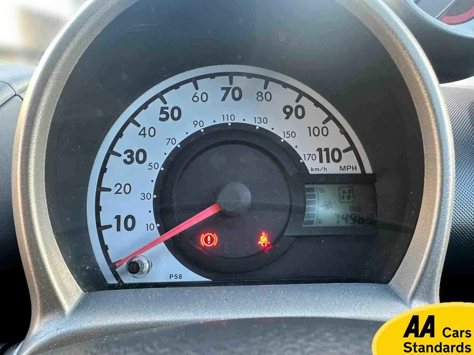 Toyota AYGO 1.0 VVT-i Fire Hatchback 5dr Petrol MultiMode Euro 5 (a/c) (67 ps)