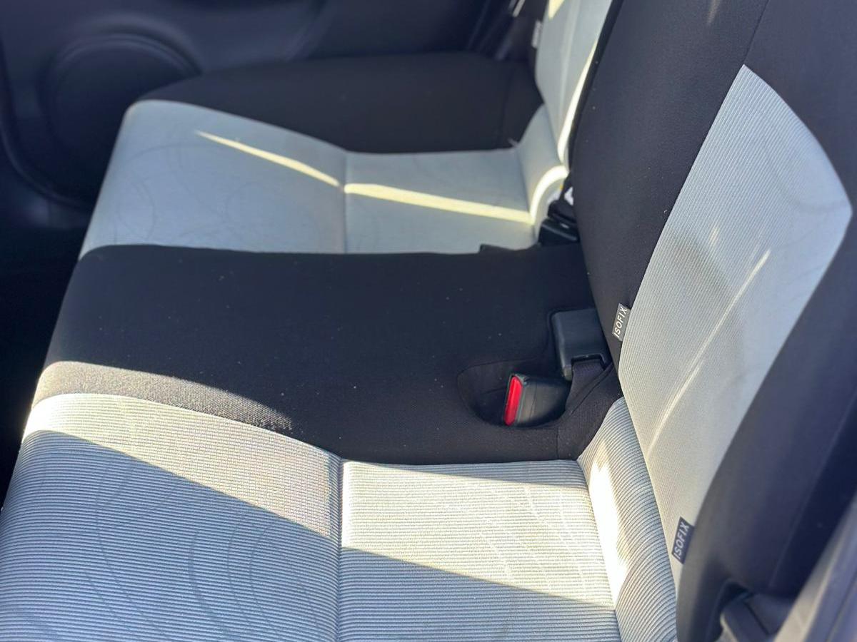 Toyota Yaris 1.5 VVT-h Icon Plus Hatchback 5dr Petrol Hybrid CVT Euro 5 (101 ps)