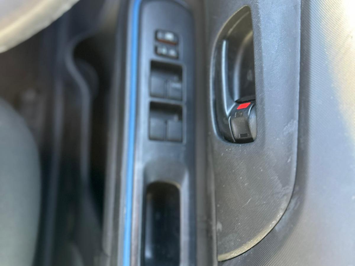 Toyota Yaris 1.5 VVT-h Icon Plus Hatchback 5dr Petrol Hybrid CVT Euro 5 (101 ps)