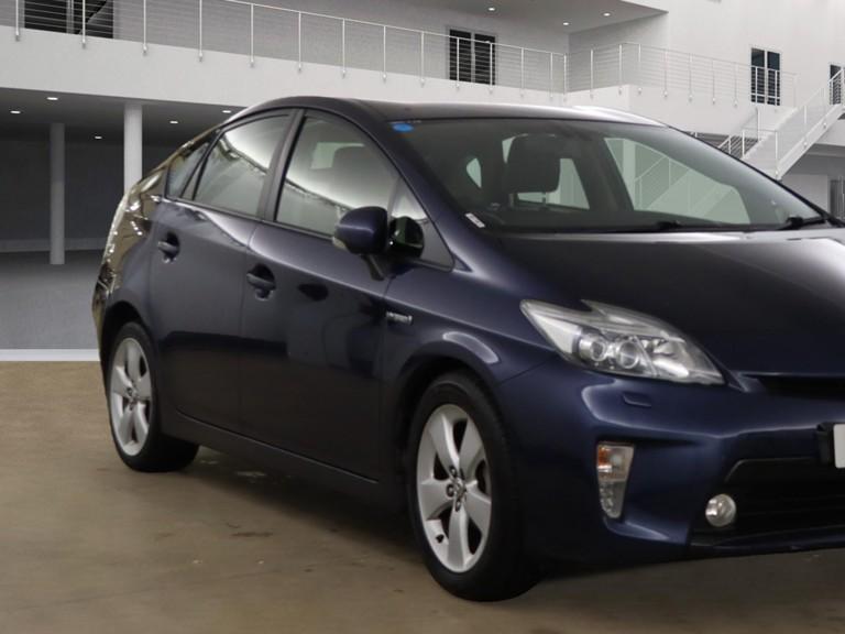 Toyota Prius 1.8 VVT-h T Spirit Hatchback 5dr Petrol Hybrid CVT Euro 5 (s/s) (136 ps)