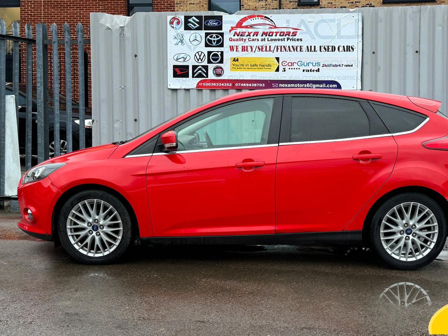 Ford Focus 1.0T EcoBoost Zetec Hatchback 5dr Petrol Manual Euro 5 (s/s) (100 ps)