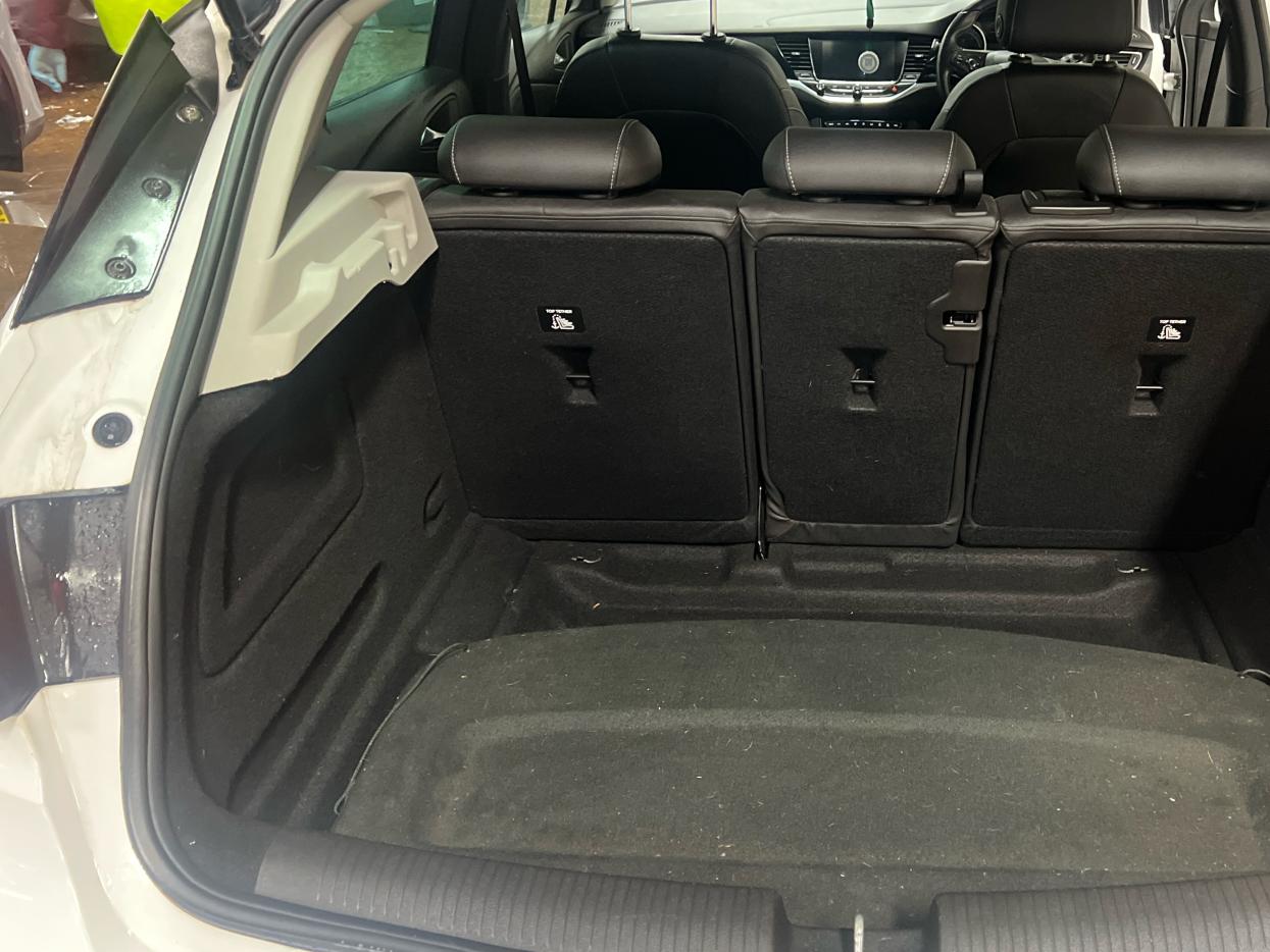 Vauxhall Astra 1.4i Turbo Elite Nav Hatchback 5dr Petrol Auto Euro 6 (s/s) (150 ps)