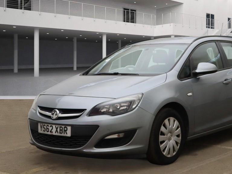 Vauxhall Astra 1.6 16V Exclusiv Sports Tourer 5dr Petrol Auto Euro 5 (115 ps)