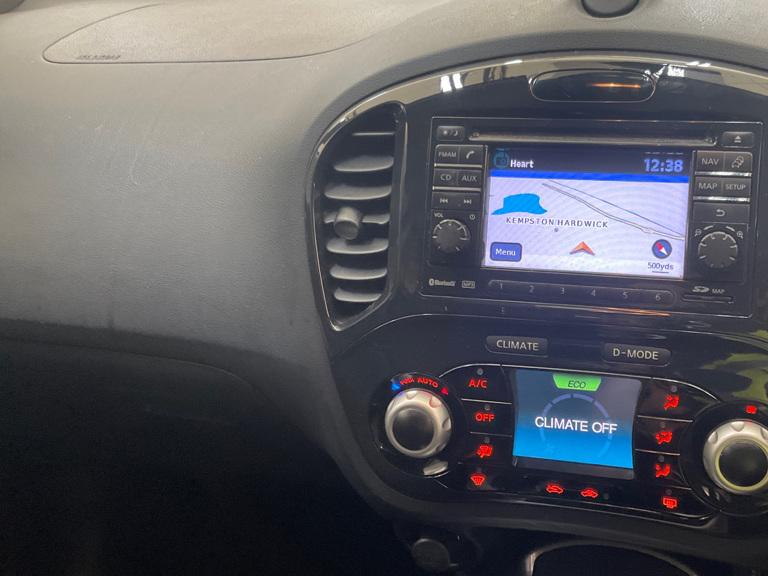 Nissan Juke 1.6 Acenta Premium SUV 5dr Petrol Manual Euro 5 (s/s) (117 ps)