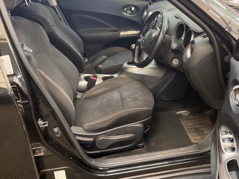 Nissan Juke 1.6 Acenta Premium SUV 5dr Petrol Manual Euro 5 (s/s) (117 ps)