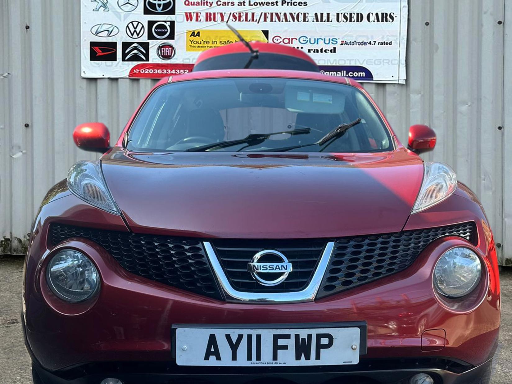 Nissan Juke 1.6 Tekna SUV 5dr Petrol CVT Euro 5 (117 ps)