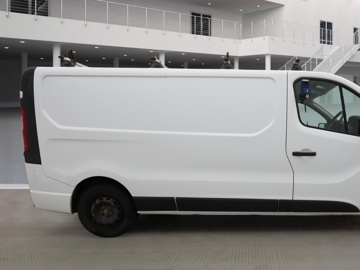 Vauxhall Vivaro 1.6 CDTi 2900 Sportive Panel Van 5dr Diesel Manual L2 H1 Euro 6 (120 ps)