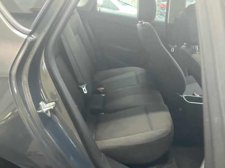 Vauxhall Astra 1.6 16v Exclusiv Hatchback 5dr Petrol Manual Euro 5 (115 ps)