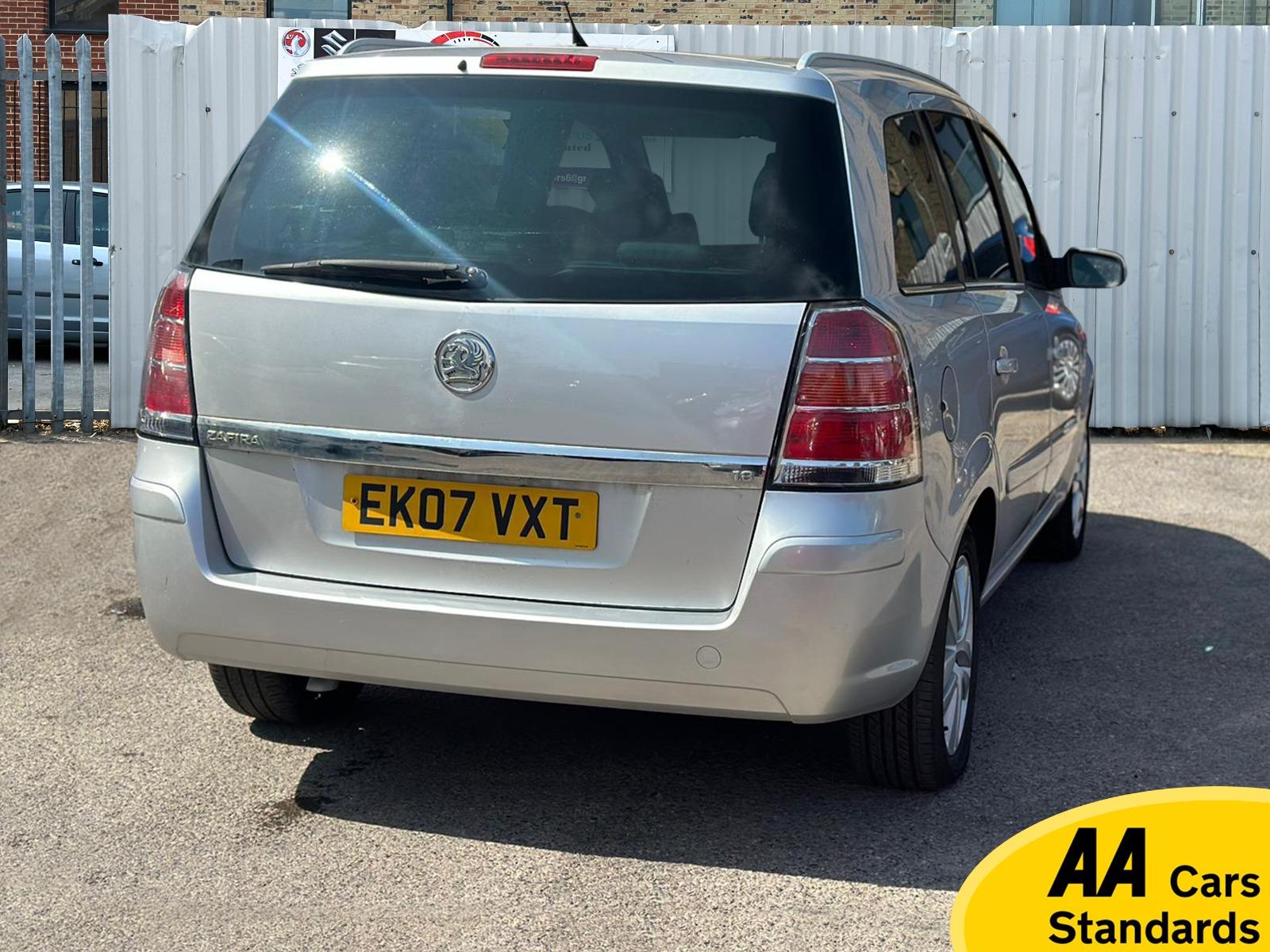 Vauxhall Zafira 1.8 16V Design MPV 5dr Petrol Manual Euro 4 (140 bhp)