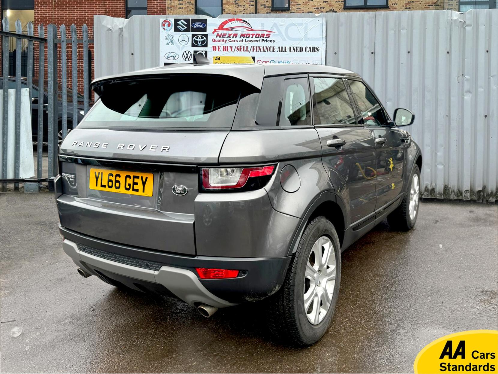 Land Rover Range Rover Evoque 2.0 TD4 SE Tech SUV 5dr Diesel Auto 4WD Euro 6 (s/s) (180 ps)