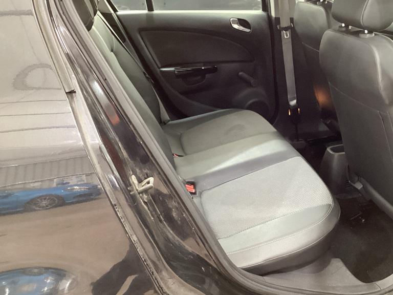 Vauxhall Corsa 1.4i 16v Design Hatchback 5dr Petrol Automatic (a/c) (166 g/km, 89 bhp)