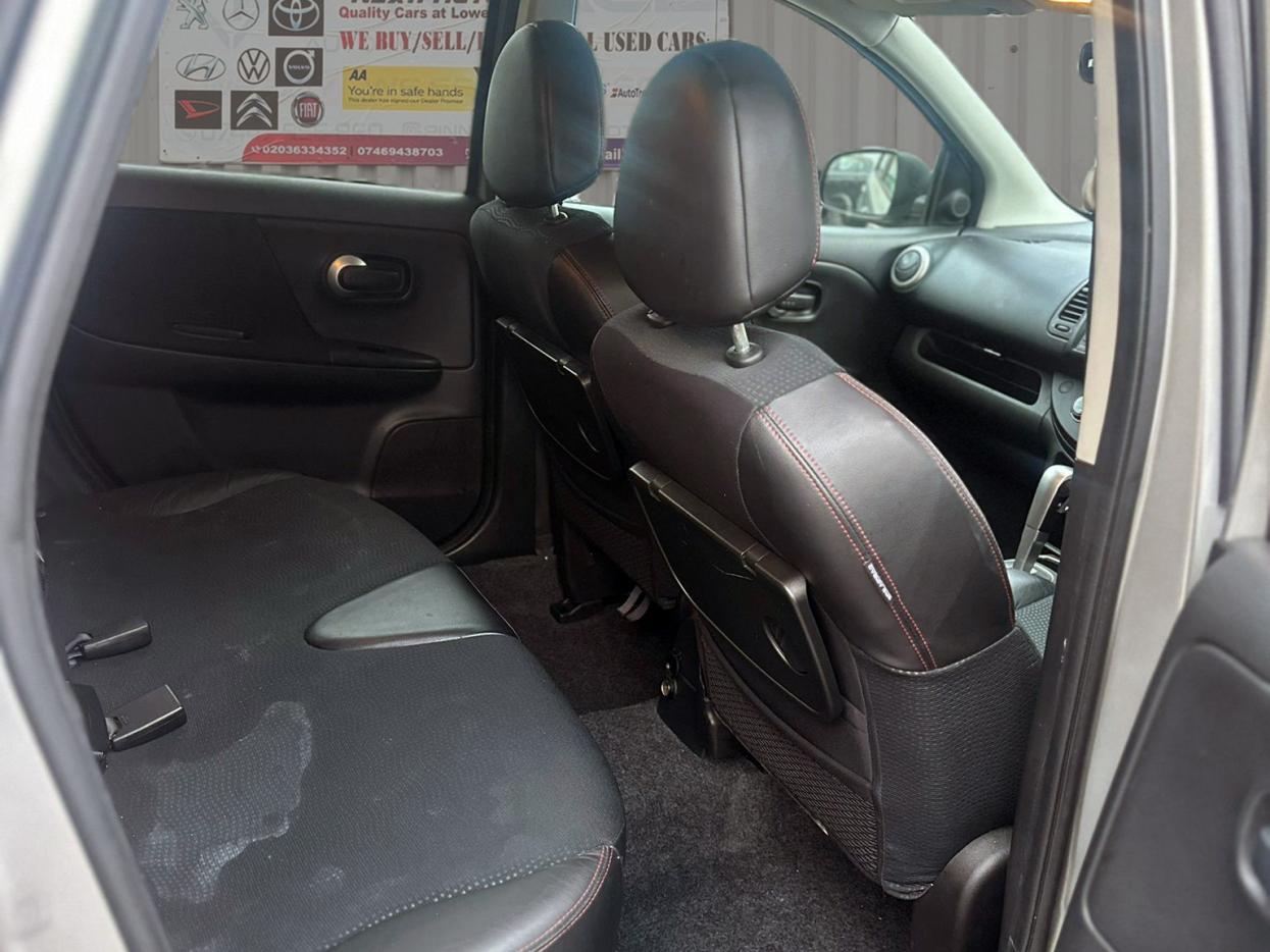 Nissan Note 1.6 16V Tekna Hatchback 5dr Petrol Auto Euro 4 (110 ps)