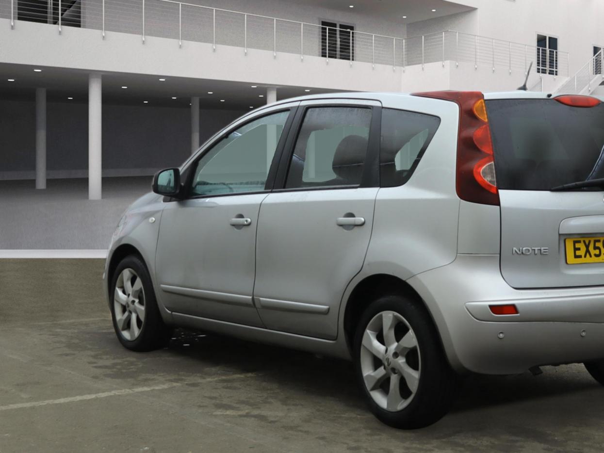 Nissan Note 1.6 16V Tekna Hatchback 5dr Petrol Auto Euro 4 (110 ps)