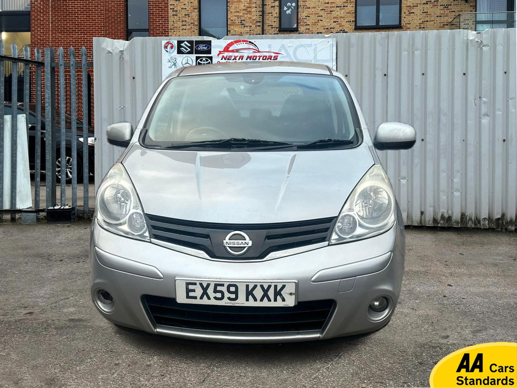 Nissan Note 1.6 16V Tekna Hatchback 5dr Petrol Auto Euro 4 (110 ps)