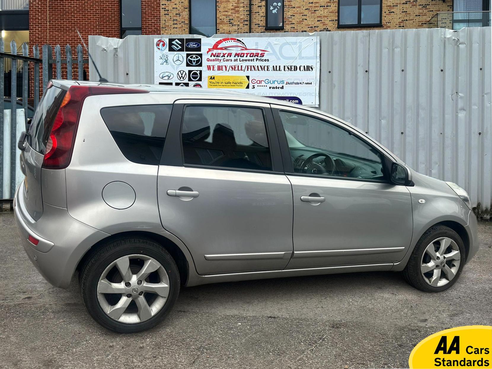 Nissan Note 1.6 16V Tekna Hatchback 5dr Petrol Auto Euro 4 (110 ps)