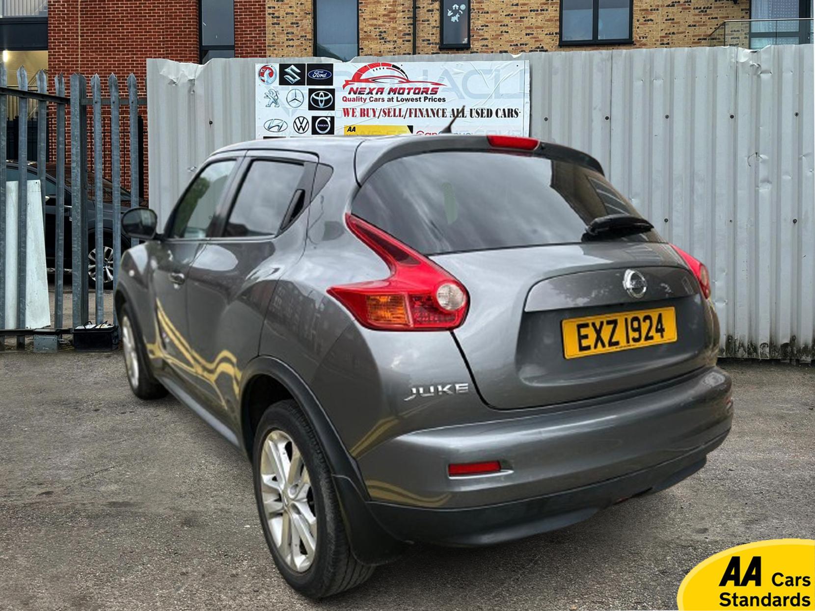 Nissan Juke 1.6 Acenta Premium SUV 5dr Petrol Manual Euro 5 (s/s) (117 ps)