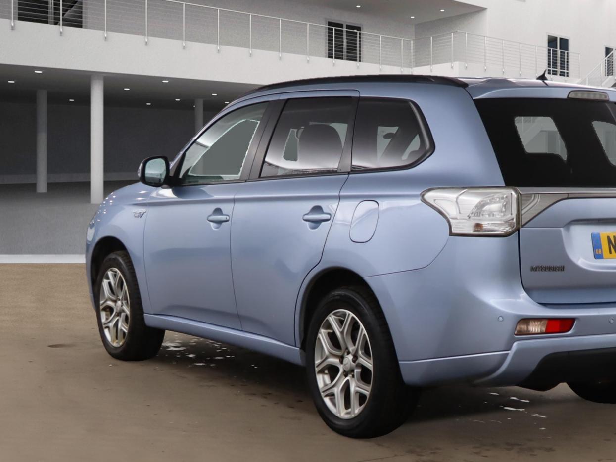 Mitsubishi Outlander 2.0h 12kWh GX3h SUV 5dr Petrol Plug-in Hybrid CVT 4WD Euro 5 (s/s) (200 ps)