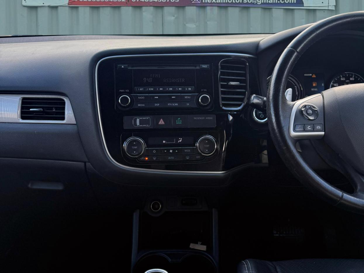 Mitsubishi Outlander 2.0h 12kWh GX3h SUV 5dr Petrol Plug-in Hybrid CVT 4WD Euro 5 (s/s) (200 ps)