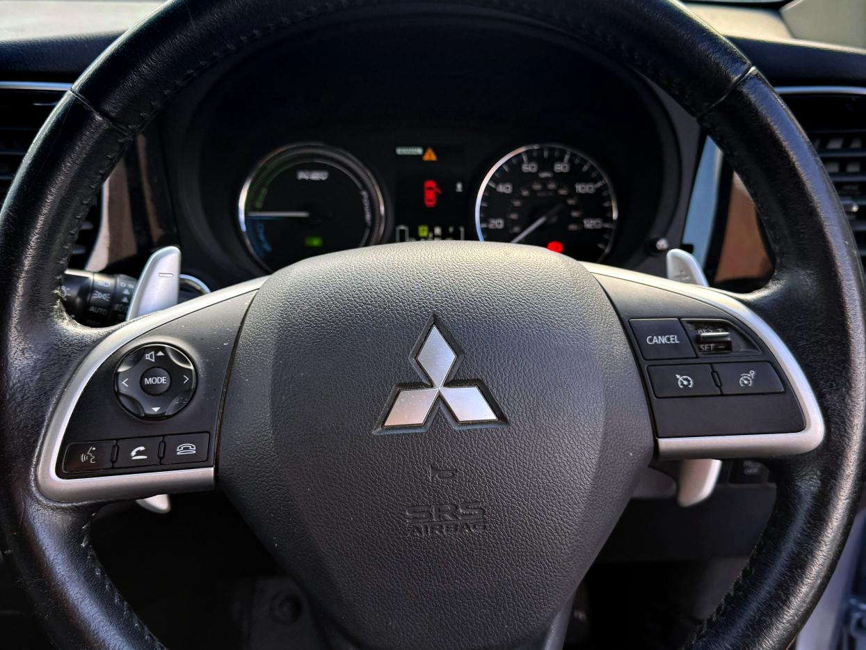 Mitsubishi Outlander 2.0h 12kWh GX3h SUV 5dr Petrol Plug-in Hybrid CVT 4WD Euro 5 (s/s) (200 ps)
