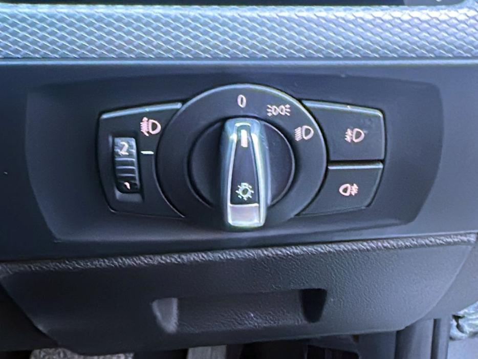 BMW 3 Series 2.0 318d M Sport Saloon 4dr Diesel Steptronic Euro 5 (143 ps)