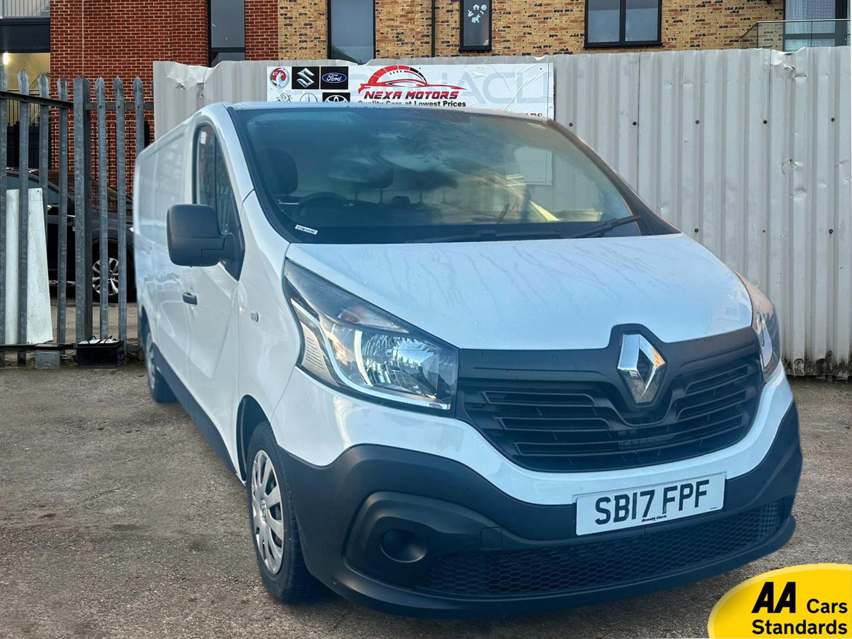 Renault Trafic 1.6 dCi 29 Business Panel Van 5dr Diesel Manual LWB Standard Roof Euro 6 (120 ps)