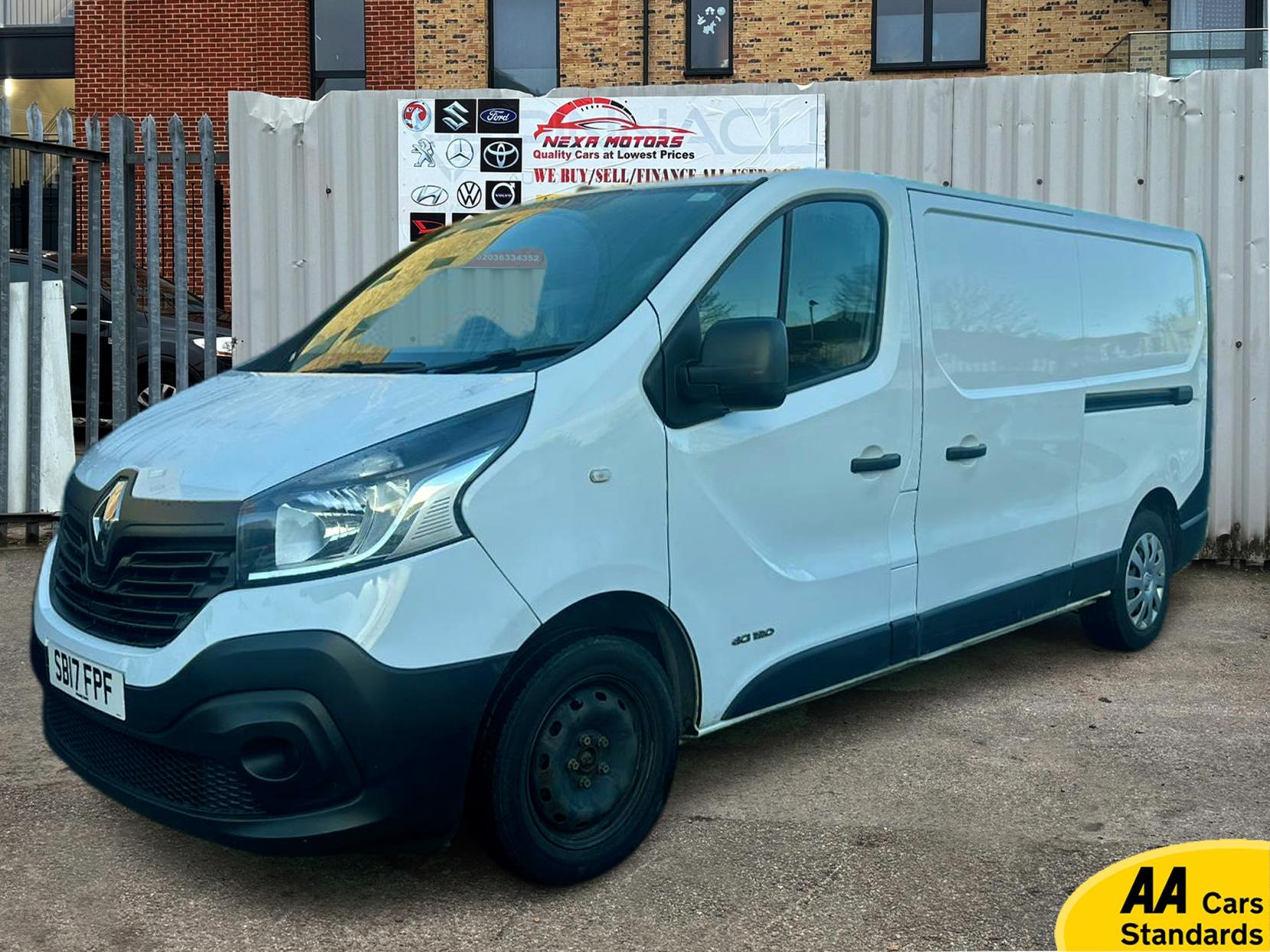 Renault Trafic 1.6 dCi 29 Business Panel Van 5dr Diesel Manual LWB Standard Roof Euro 6 (120 ps)