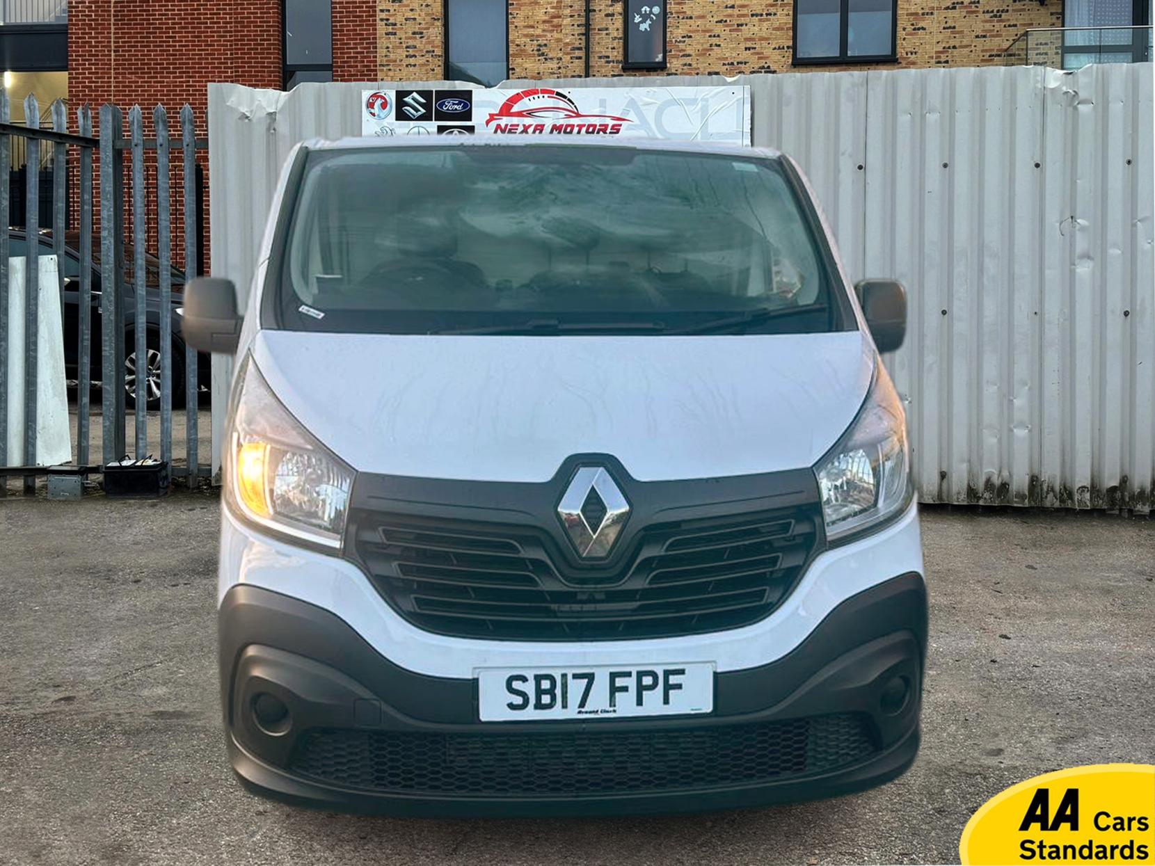 Renault Trafic 1.6 dCi 29 Business Panel Van 5dr Diesel Manual LWB Standard Roof Euro 6 (120 ps)