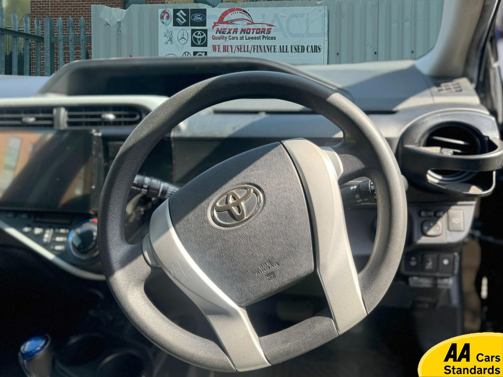 Toyota Yaris 1.5 VVT-h Design Hatchback 5dr Petrol Hybrid E-CVT Euro 6 (101 ps)
