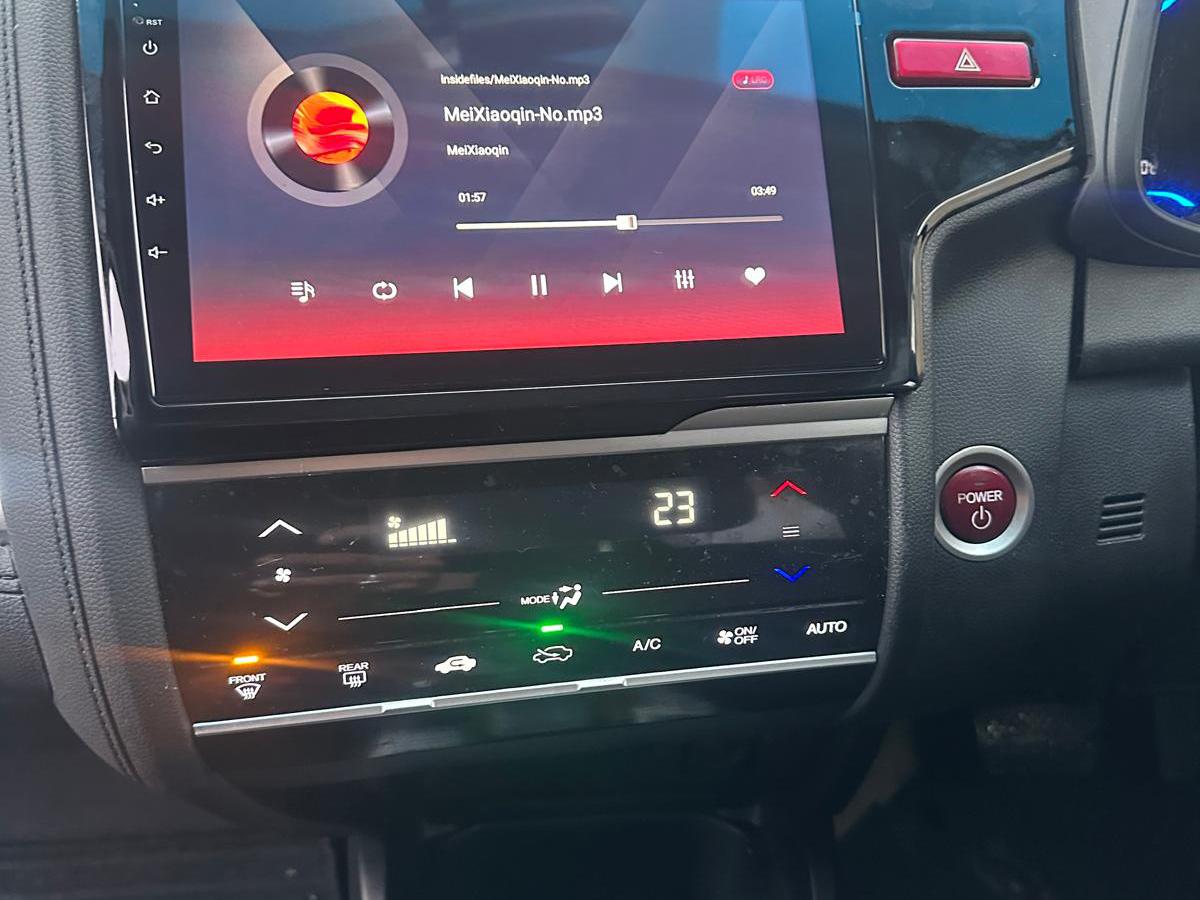 Honda Fit 1.5 i-VTEC ES Plus Hatchback 5dr Petrol CVT Euro 5 (99 ps) 1.5 H IMA 5dr Petrol Hybrid Hatchback (2014 - 2018)