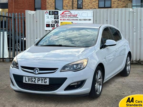 Vauxhall Astra 1.6 16v SRi Hatchback 5dr Petrol Auto Euro 5 (115 ps)
