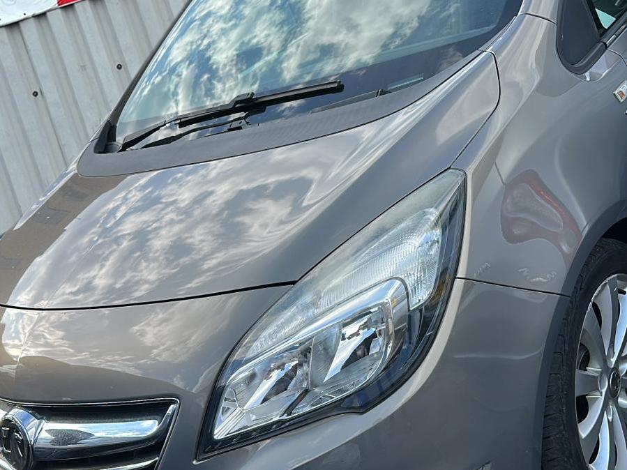 Vauxhall Astra 1.6 16v SRi Hatchback 5dr Petrol Auto Euro 5 (115 ps)
