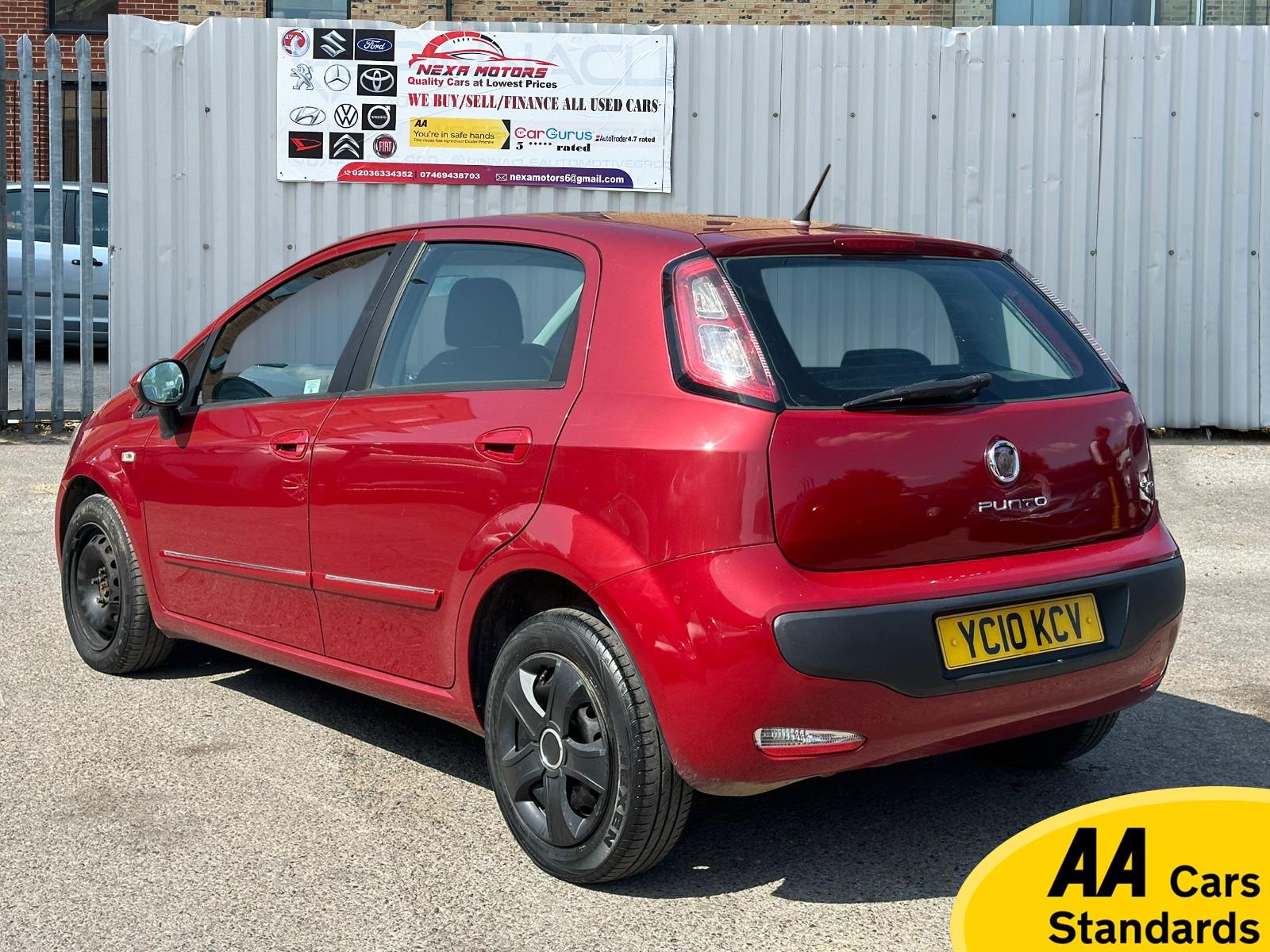 Fiat Punto Evo 1.4 Dynamic Hatchback 5dr Petrol Dualogic Euro 5 (s/s) (77 bhp)