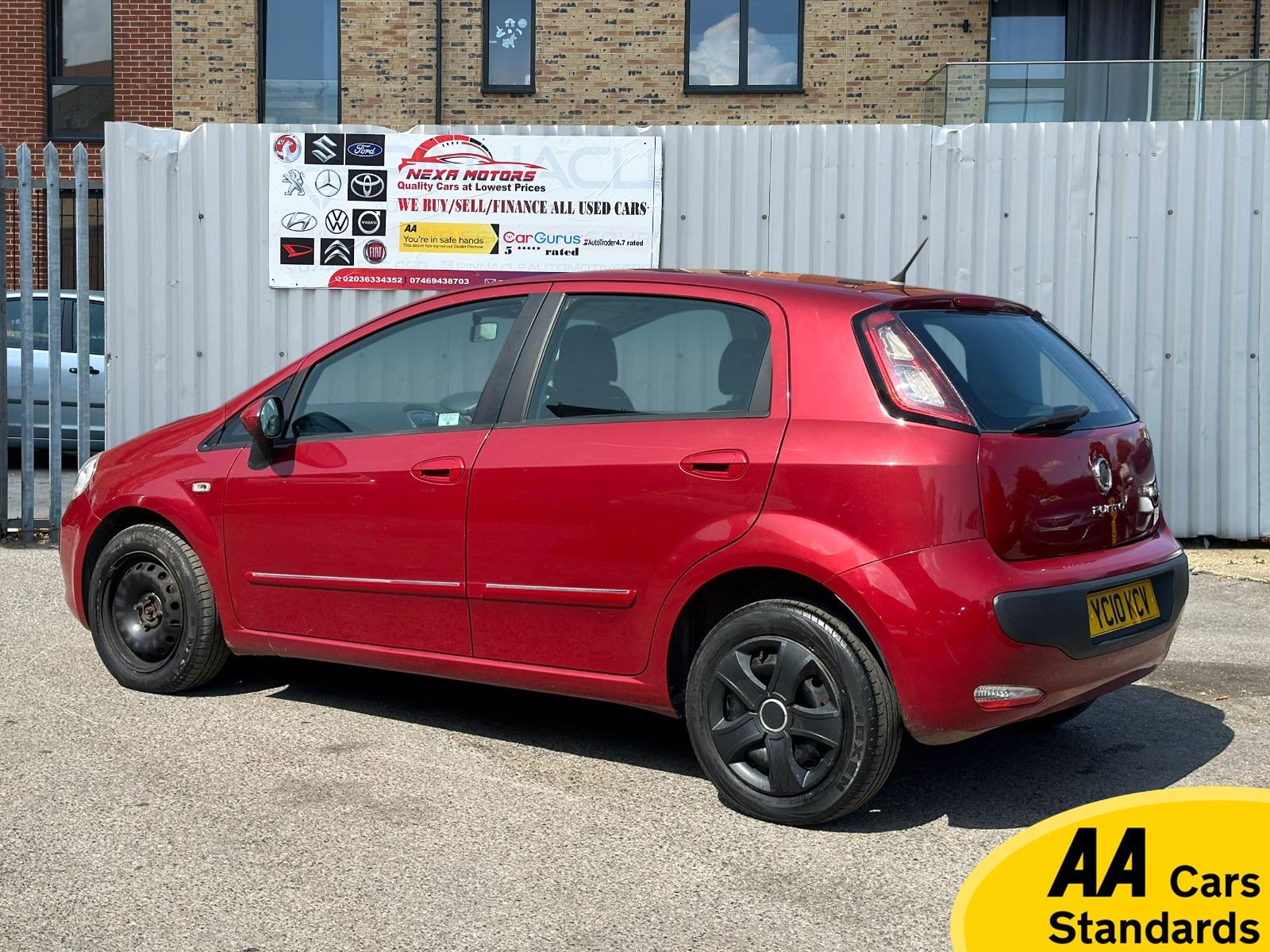 Fiat Punto Evo 1.4 Dynamic Hatchback 5dr Petrol Dualogic Euro 5 (s/s) (77 bhp)