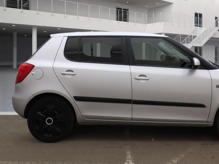 Skoda Fabia 1.2 TSI SE Hatchback 5dr Petrol DSG Euro 5 (105 ps)
