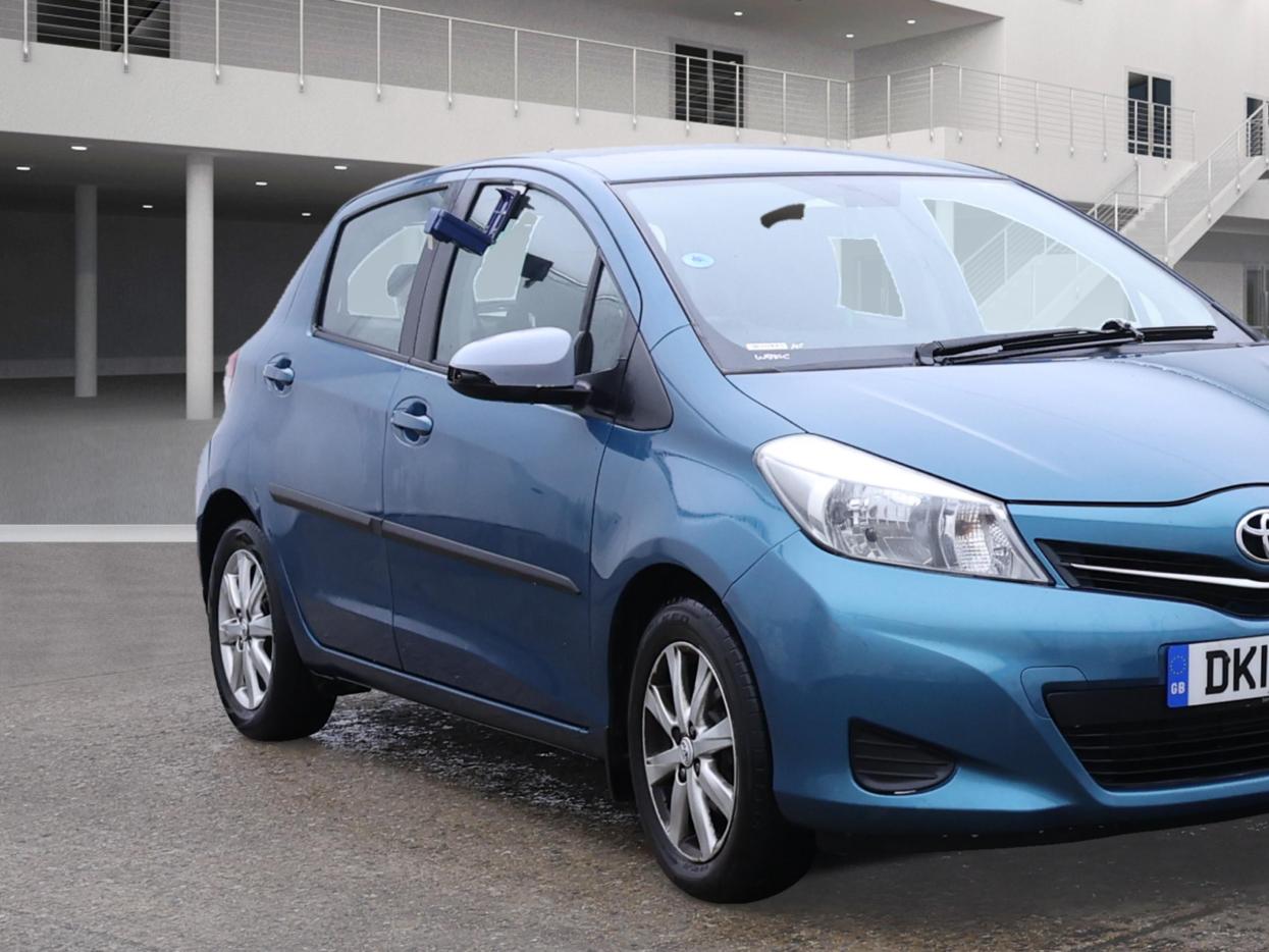 Toyota Yaris 1.33 Dual VVT-i TR Hatchback 5dr Petrol Multidrive S Euro 5 (101 ps)