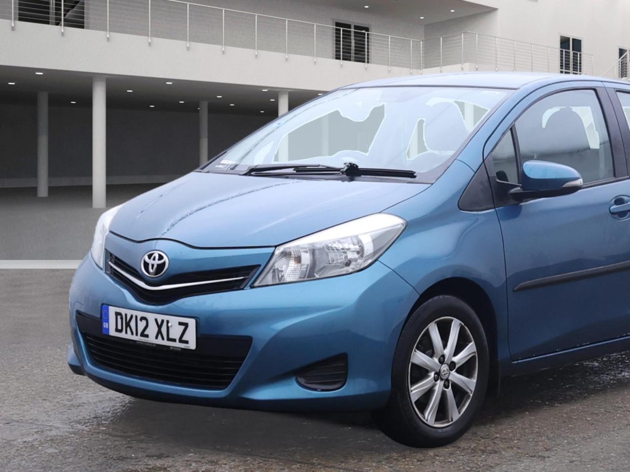 Toyota Yaris 1.33 Dual VVT-i TR Hatchback 5dr Petrol Multidrive S Euro 5 (101 ps)