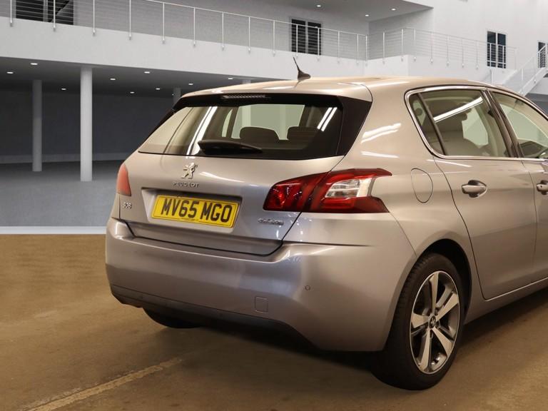 Peugeot 308 1.2 PureTech Allure Hatchback 5dr Petrol Auto Euro 6 (s/s) (130 ps)