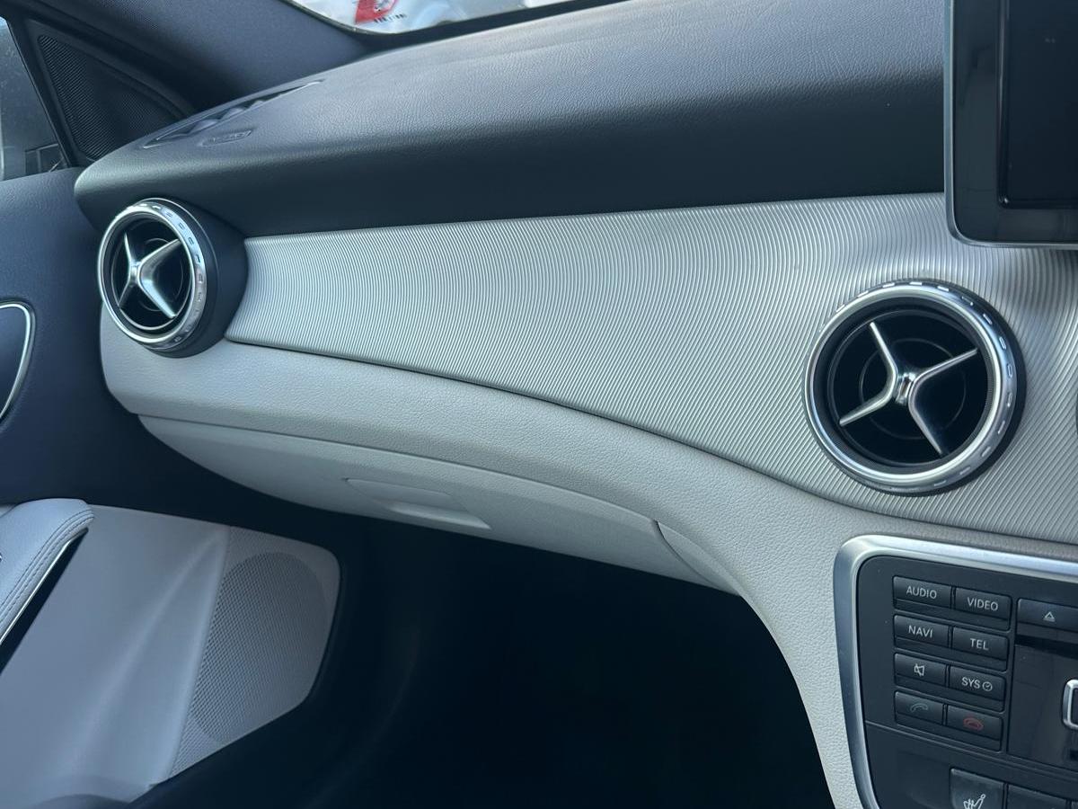 Mercedes-Benz GLA 1.6 AMG SUV (2013 - 2017)